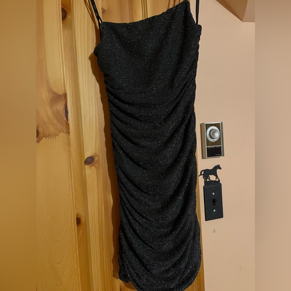 Princess Poly Reeva Mini Dress Balck, Size 6. - Picture 2 of 2